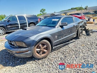 2007 FORD MUSTANG 1ZVFT80NX75231381 - główne zdjęcie licytacji z USA - miniatura