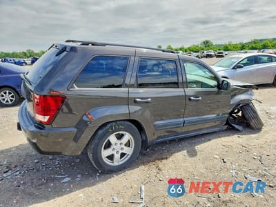 Trzecie zdjęcie samochodu z tyłu: 2005 JEEP GRAND CHEROKEE LAREDO/COLUMBIA/FREEDOM VIN:1J4HR48N25C559923 - miniatura