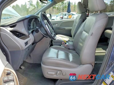 Zdjęcie 7 z 13 samochodu: 2016 TOYOTA SIENNA XLE PREMIUM 7-PASSENGER VIN:5TDDK3DC7GS137039 - miniatura