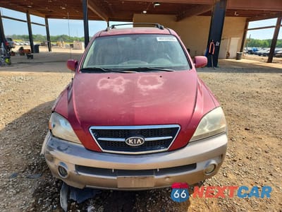 Piąte zdjęcie samochodu w środku: 2003 KIA SORENTO LX VIN:KNDJC733435118845 - miniatura