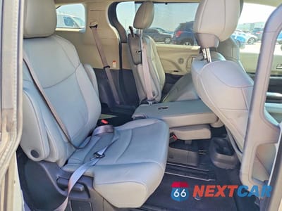 Zdjęcie 11 z 14 samochodu: 2022 TOYOTA SIENNA XLE VIN:5TDYRKEC1NS114813 - miniatura