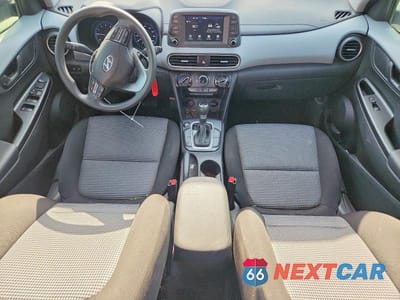 Zdjęcie 8 z 13 samochodu: 2021 HYUNDAI KONA SE VIN:KM8K12AA7MU664055 - miniatura