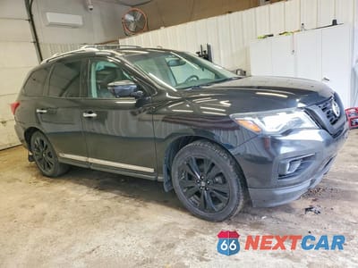 Czwarte zdjęcie samochodu z boku: 2017 NISSAN PATHFINDER S VIN:5N1DR2MM9HC668370 - miniatura