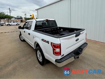 Trzecie zdjęcie samochodu z tyłu: 2020 FORD F150 SUPERCREW VIN:1FTEW1E50LKD50834 - miniatura