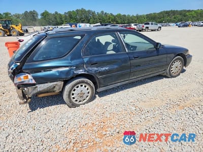 Trzecie zdjęcie samochodu z tyłu: 1997 HONDA ACCORD EX VIN:1HGCE1894VA001260 - miniatura