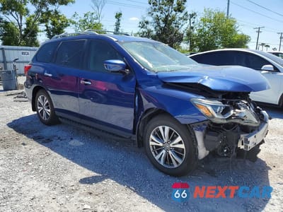 Czwarte zdjęcie samochodu z boku: 2017 NISSAN PATHFINDER SL VIN:5N1DR2MN3HC643327 - miniatura