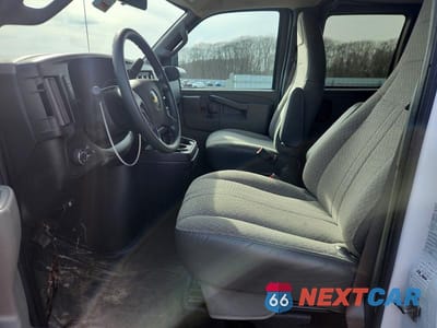 Zdjęcie 7 z 13 samochodu: 2023 CHEVROLET EXPRESS G3500 LS VIN:1GAZGNFP3P1194721 - miniatura