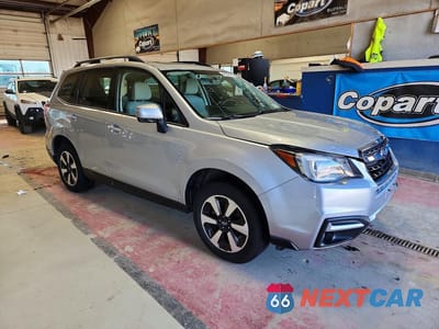 Czwarte zdjęcie samochodu z boku: 2017 SUBARU FORESTER 2.5I PREMIUM VIN:JF2SJAGC1HH582748 - miniatura