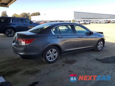 Trzecie zdjęcie samochodu z tyłu: 2011 HONDA ACCORD SE VIN:1HGCP2F66BA122988 - miniatura