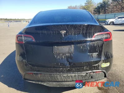 Zdjęcie 6 z 11 samochodu: 2023 TESLA MODEL Y VIN:7SAYGDEE4PA093319 - miniatura