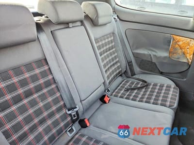 Zdjęcie 10 z 12 samochodu: 2008 VOLKSWAGEN GTI VIN:WVWEV71K38W024124 - miniatura