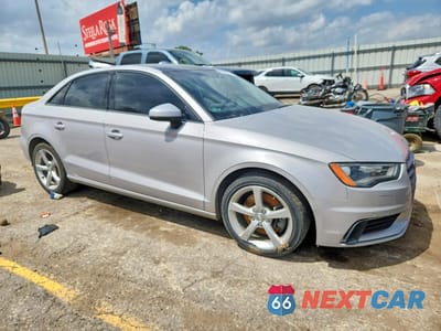 Czwarte zdjęcie samochodu z boku: 2015 AUDI A3 PREMIUM VIN:WAUACGFF7F1059983 - miniatura