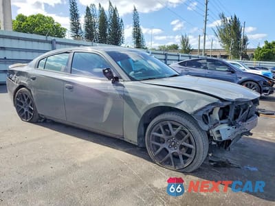 Czwarte zdjęcie samochodu z boku: 2017 DODGE CHARGER SXT VIN:2C3CDXHG7HH621064 - miniatura