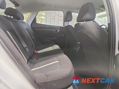 Zdjęcie 10 z 13 samochodu: 2025 HYUNDAI SONATA SEL VIN:KMHL64JA8SA503195 - miniatura