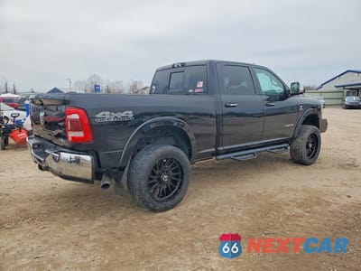 Trzecie zdjęcie samochodu z tyłu: 2021 RAM 2500 LARAMIE VIN:3C6UR5FL7MG560449 - miniatura