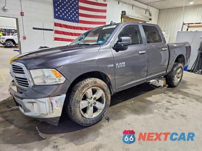 2015 RAM 1500 SLT 3C6RR7LTXFG597200 - główne zdjęcie licytacji z USA - miniatura