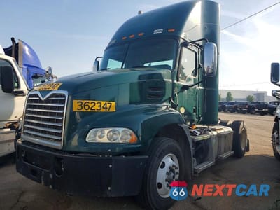 Drugie zdjęcie samochodu z przodu: 2017 MACK CXU612 SEMI TRUCK VIN:1M1AW01X0HM009655 - miniatura
