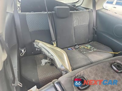 Zdjęcie 11 z 13 samochodu: 2015 TOYOTA YARIS 3-DOOR LE VIN:VNKJTUD3XFA023917 - miniatura