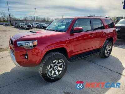 2024 TOYOTA 4RUNNER SR5 JTEMU5JR6R6260652 - główne zdjęcie licytacji z USA - miniatura