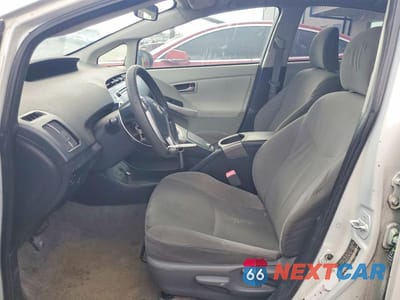 Zdjęcie 7 z 12 samochodu: 2012 TOYOTA PRIUS VIN:JTDKN3DU4C1526705 - miniatura