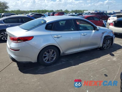 Trzecie zdjęcie samochodu z tyłu: 2019 KIA OPTIMA LX VIN:5XXGT4L30KG341757 - miniatura