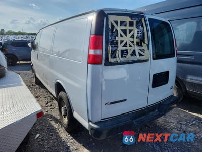 Drugie zdjęcie samochodu z przodu: 2020 CHEVROLET EXPRESS G2500 VIN:1GCWGAFP5L1134002 - miniatura