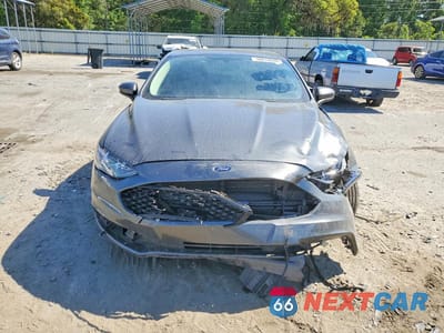 Piąte zdjęcie samochodu w środku: 2018 FORD FUSION SE HYBRID VIN:3FA6P0LU0JR137614 - miniatura