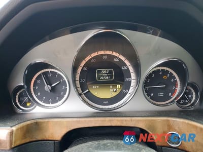 Zdjęcie 9 z 12 samochodu: 2012 MERCEDES-BENZ E 350 4MATIC VIN:WDDHF8JB2CA544276 - miniatura