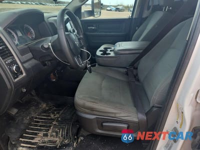 Zdjęcie 7 z 12 samochodu: 2015 RAM 3500 ST VIN:3C63RPGL0FG555568 - miniatura