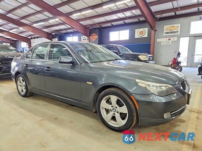 Czwarte zdjęcie samochodu z boku: 2008 BMW 528 XI VIN:WBANV13518CZ53568 - miniatura
