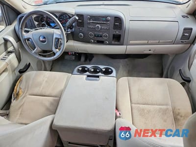 Zdjęcie 8 z 12 samochodu: 2011 GMC SIERRA K1500 SLE VIN:1GTR2VE38BZ101335 - miniatura