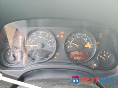 Zdjęcie 9 z 13 samochodu: 2016 JEEP PATRIOT SPORT VIN:1C4NJRBB8GD614190 - miniatura