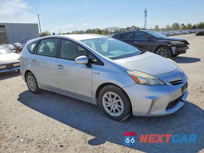 Czwarte zdjęcie samochodu z boku: 2012 TOYOTA PRIUS V TWO VIN:JTDZN3EUXC3153980 - miniatura