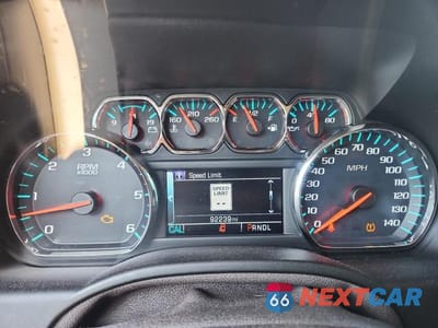 Zdjęcie 9 z 14 samochodu: 2018 CHEVROLET TAHOE C1500 LT VIN:1GNSCBKC9JR200446 - miniatura