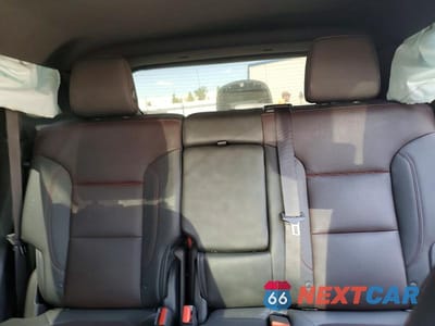 Zdjęcie 10 z 14 samochodu: 2019 CHEVROLET BLAZER RS VIN:3GNKBJRS0KS687108 - miniatura
