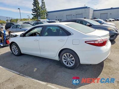 Drugie zdjęcie samochodu z przodu: 2015 TOYOTA CAMRY LE VIN:4T4BF1FK7FR452326 - miniatura