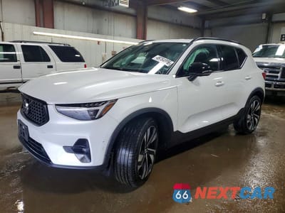 2023 VOLVO XC40 ULTIMATE YV4L12UX4P2060016 - główne zdjęcie licytacji z USA - miniatura