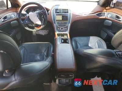 Zdjęcie 8 z 12 samochodu: 2018 LINCOLN MKZ HYBRID BLACK LABEL VIN:3LN6L5NU0JR611606 - miniatura