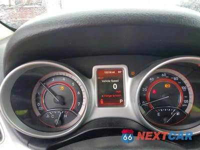 Zdjęcie 9 z 13 samochodu: 2015 DODGE JOURNEY SXT VIN:3C4PDCBG3FT722797 - miniatura