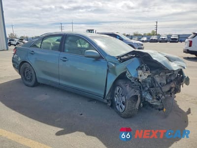 Czwarte zdjęcie samochodu z boku: 2010 TOYOTA CAMRY LE VIN:4T1BF3EK9AU526507 - miniatura