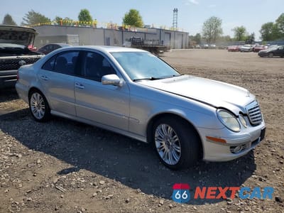 Czwarte zdjęcie samochodu z boku: 2007 MERCEDES-BENZ E 350 4MATIC VIN:WDBUF87X67X218929 - miniatura