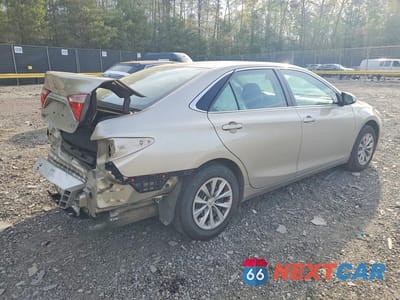 Trzecie zdjęcie samochodu z tyłu: 2017 TOYOTA CAMRY LE VIN:4T1BF1FK6HU692268 - miniatura