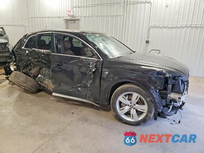 Czwarte zdjęcie samochodu z boku: 2019 AUDI Q5 PREMIUM PLUS VIN:WA1BNAFY3K2089688 - miniatura
