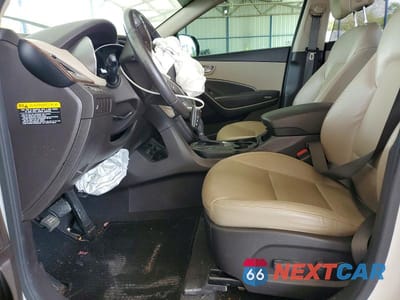 Zdjęcie 7 z 12 samochodu: 2017 HYUNDAI SANTA FE SE VIN:KM8SN4HF2HU237177 - miniatura