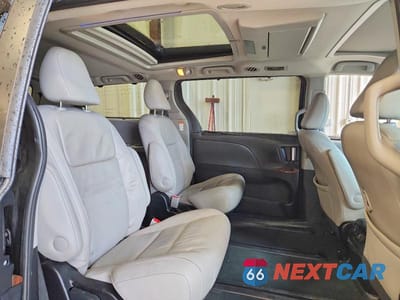 Zdjęcie 11 z 12 samochodu: 2015 TOYOTA SIENNA LIMITED PREMIUM 7-PASSENGER VIN:5TDDK3DC9FS116756 - miniatura