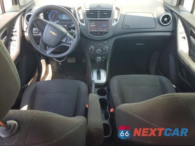 Zdjęcie 8 z 13 samochodu: 2016 CHEVROLET TRAX LS VIN:3GNCJNSB0GL280545 - miniatura