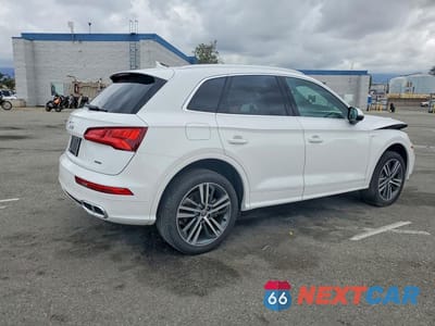 Trzecie zdjęcie samochodu z tyłu: 2020 AUDI Q5 E PREMIUM PLUS VIN:WA1E2AFY4L2065438 - miniatura