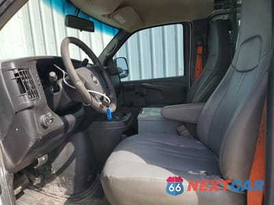Zdjęcie 7 z 12 samochodu: 2013 CHEVROLET EXPRESS G2500 UTILITY / SERVICE VAN VIN:1GCWGFCA3D1903305 - miniatura