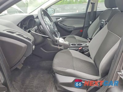 Zdjęcie 7 z 12 samochodu: 2014 FORD FOCUS SE VIN:1FADP3F20EL438083 - miniatura