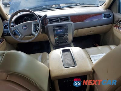 Zdjęcie 8 z 13 samochodu: 2012 GMC YUKON XL K1500 SLT VIN:1GKS2KE71CR123119 - miniatura